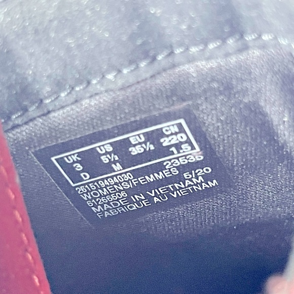 NWT Cloudsteppers by Clarks Size 5 1/2, Burgandy NWT - Picture 6 of 11